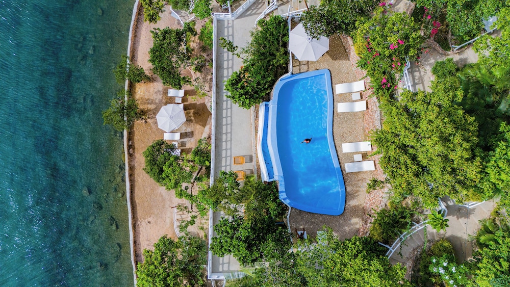 Infinity pool