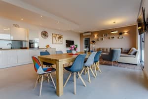 thumbnail: In-room dining