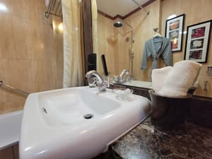 thumbnail: Bathroom