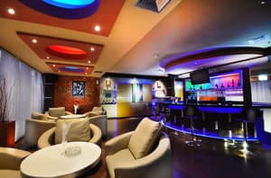 thumbnail: Bar (on property)