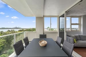 thumbnail: Terrace/patio