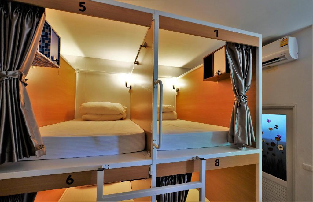 bd1e559aed737aa66f84d3104b6f4033.jpg