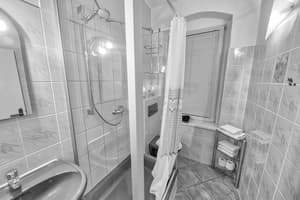 thumbnail: Bathroom shower