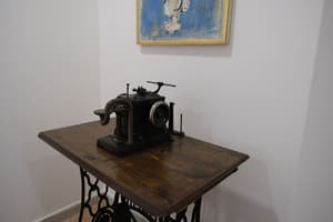 thumbnail: Interior detail
