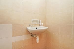 thumbnail: Bathroom sink
