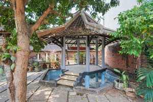 thumbnail: Interior