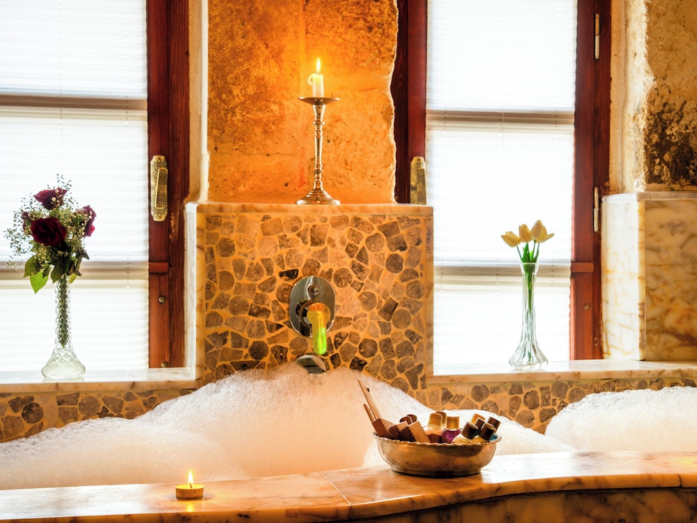 Jetted tub