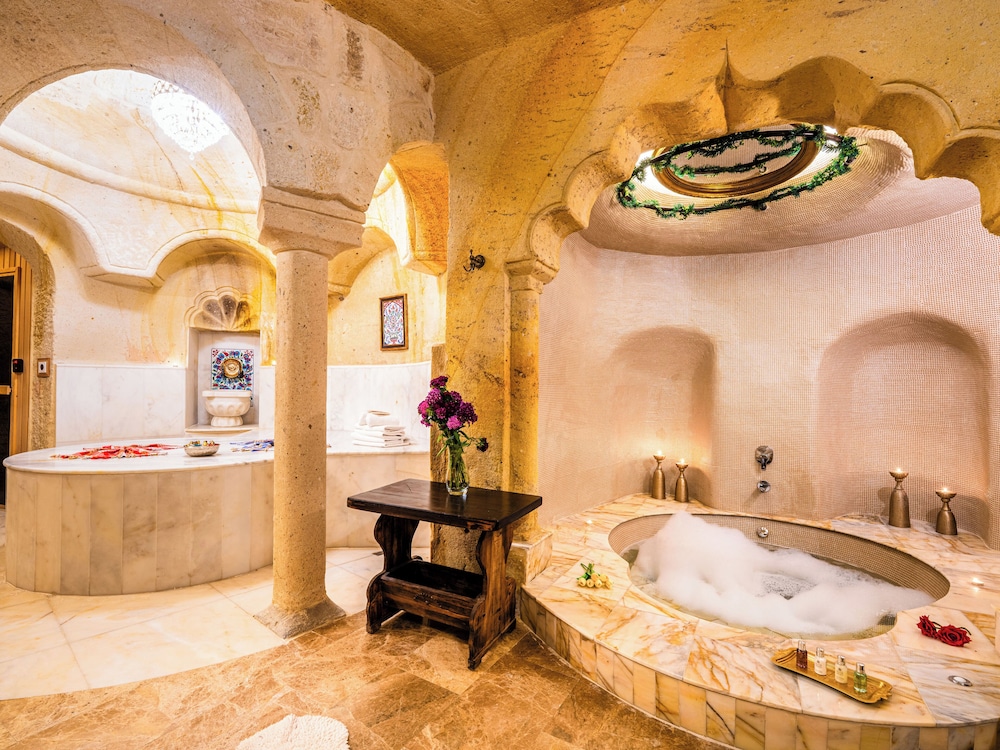 Jetted tub