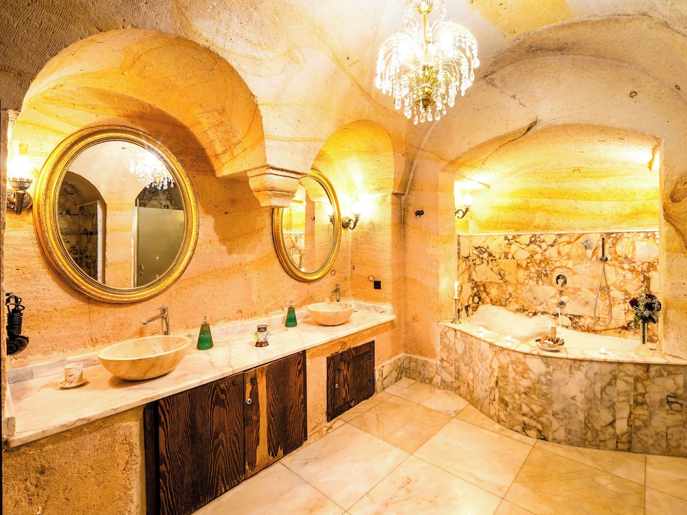 Jetted tub