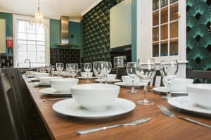 thumbnail: Restaurant