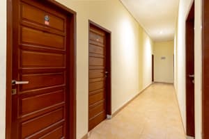 thumbnail: Hallway