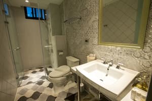 thumbnail: Bathroom