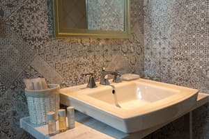 thumbnail: Bathroom