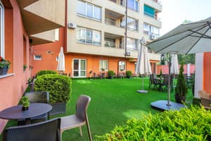 thumbnail: Terrace/patio