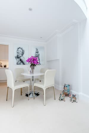 thumbnail: In-room dining