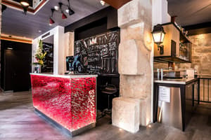 thumbnail: Interior entrance
