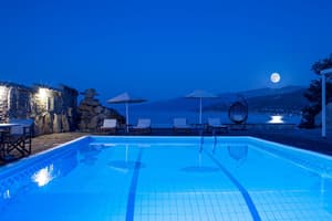 thumbnail: Infinity pool