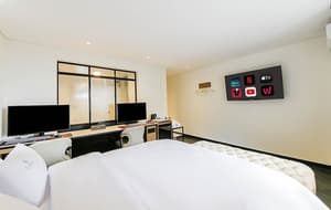 thumbnail: Room