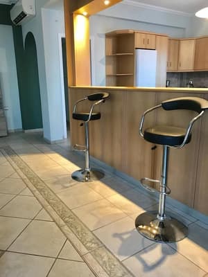 thumbnail: In-room dining