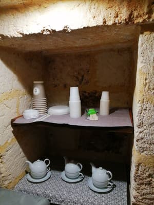 thumbnail: Breakfast area