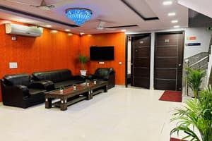 thumbnail: Lobby sitting area