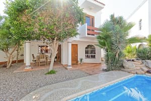 thumbnail: Property entrance