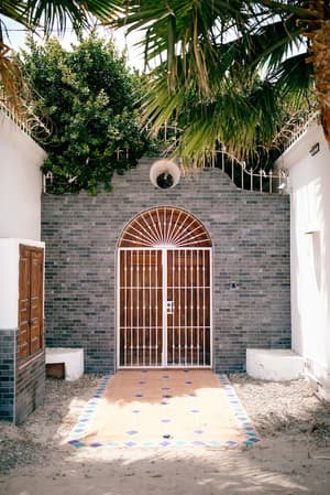 thumbnail: Exterior