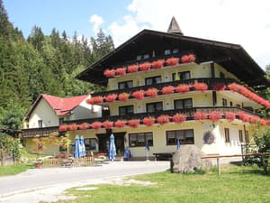 thumbnail: Exterior