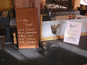thumbnail: Interior detail