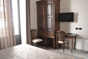 thumbnail: Room amenity