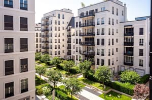 thumbnail: Balcony view