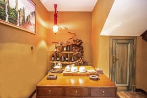 thumbnail: Interior