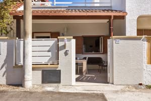 thumbnail: Property entrance