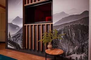 thumbnail: In-room business center