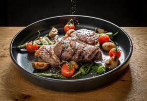 thumbnail: Restaurant