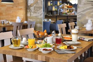 thumbnail: Breakfast area