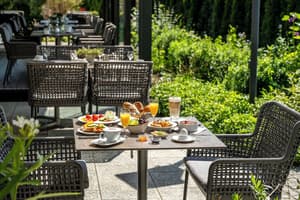 thumbnail: Breakfast area