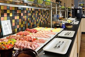 thumbnail: Breakfast area