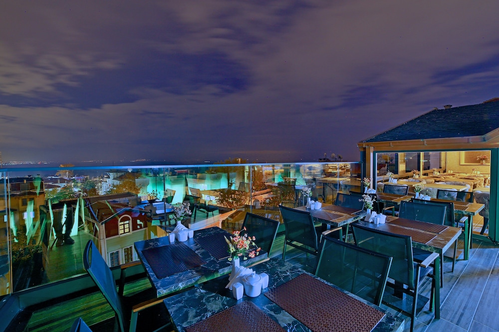 Rooftop terrace