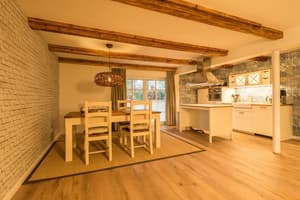 thumbnail: In-room dining