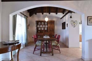 thumbnail: Interior