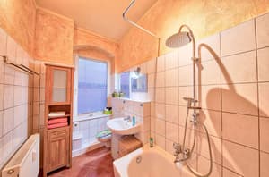thumbnail: Interior