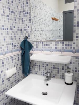 thumbnail: Bathroom sink