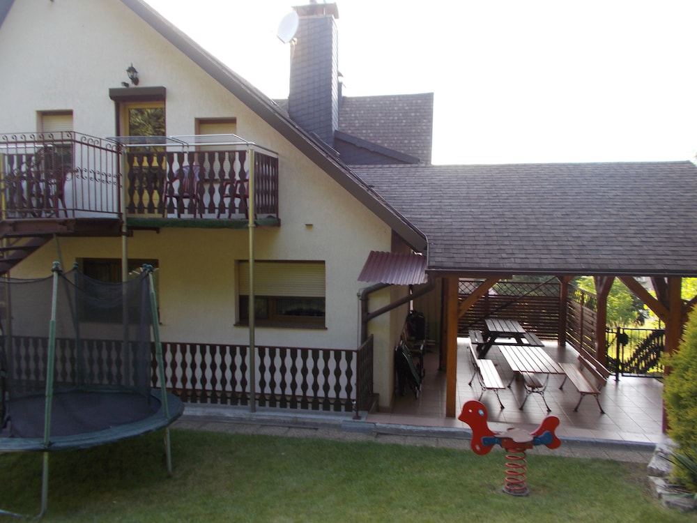Children's play area - outdoor