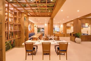 thumbnail: Restaurant