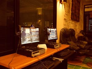 thumbnail: Business center