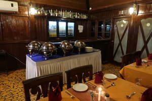 thumbnail: Restaurant