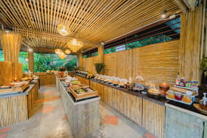 thumbnail: Breakfast area