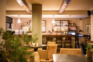 thumbnail: Bar (on property)