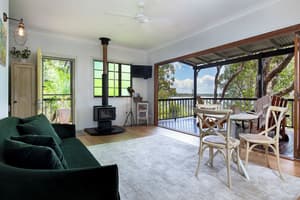 thumbnail: Living area